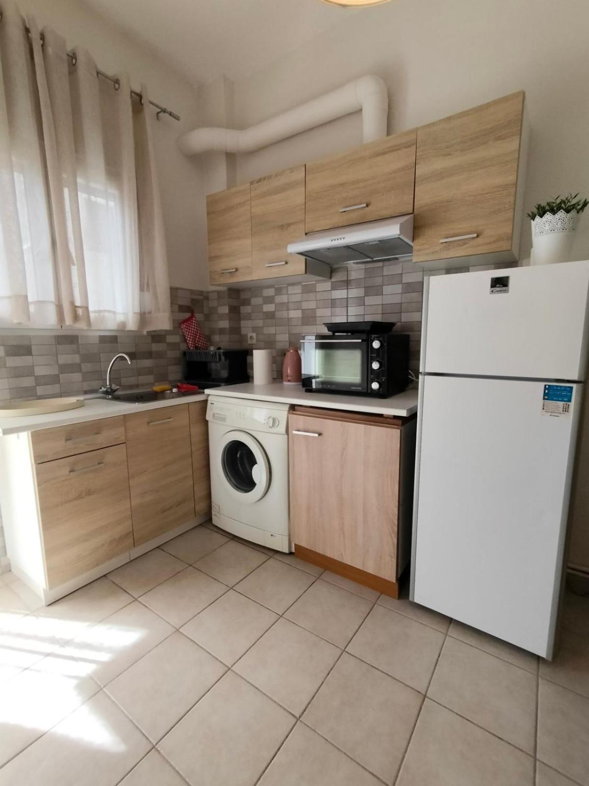 Elegant Central Apartment In Volos Exteriör bild